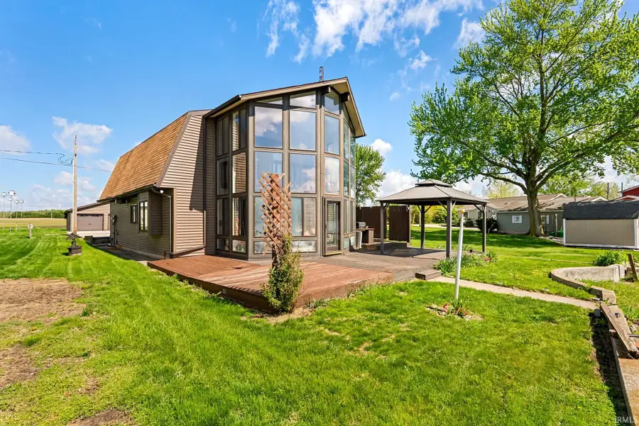 33 E Ireland Drive, North Manchester, IN 46962 - #2