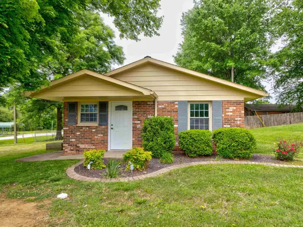 421 W Medcalf Street, Dale, IN 47523