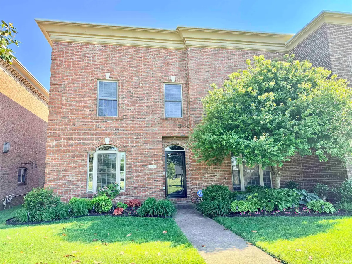 6164 Glenview Drive, Newburgh, IN 47630 - #1