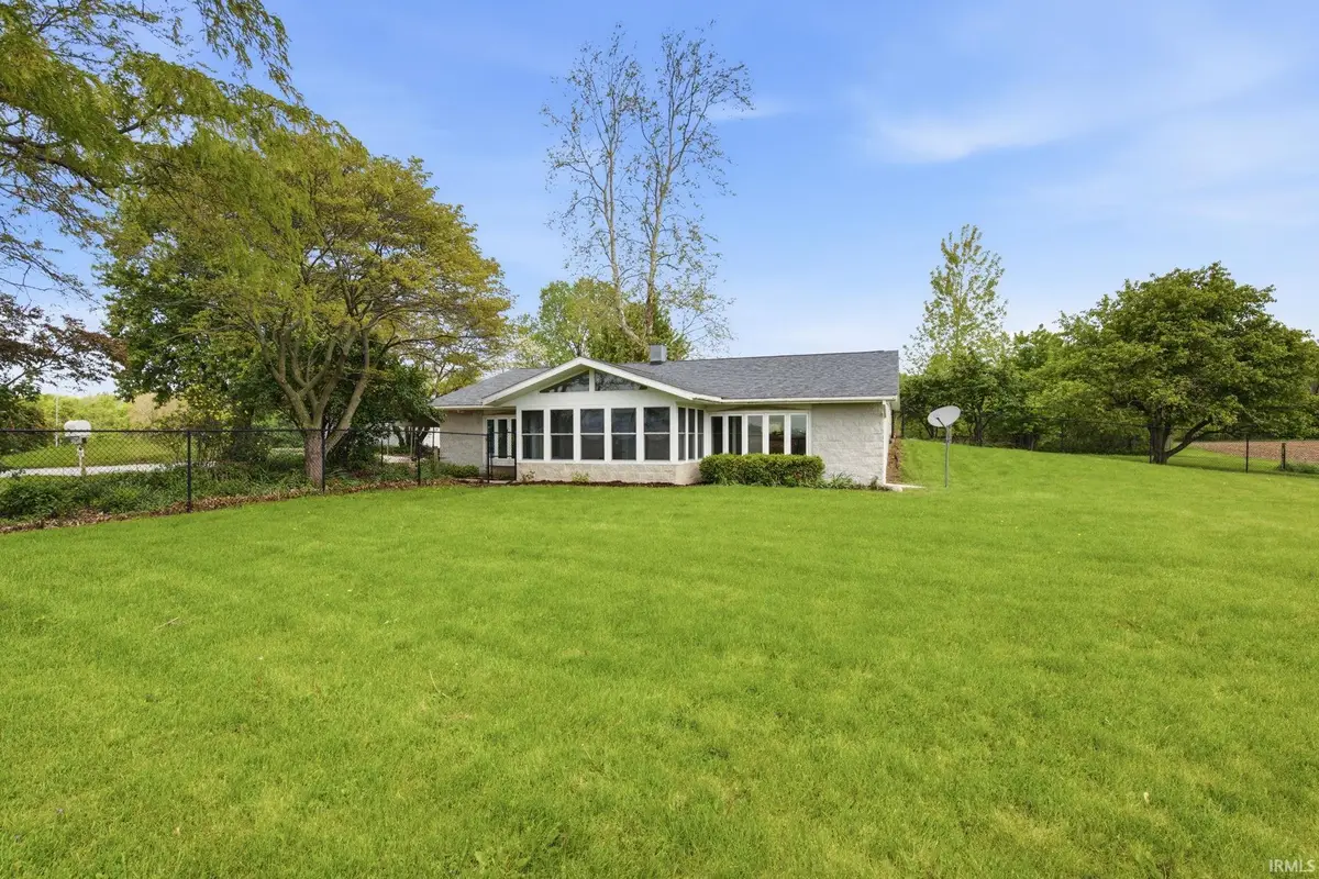 240 E 450 South, Atlanta, IN 46031 - #1