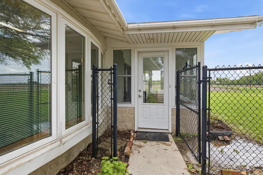 240 E 450 South, Atlanta, IN 46031 - #3