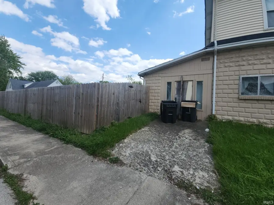 704 S Bell Street, Kokomo, IN 46901 - #2