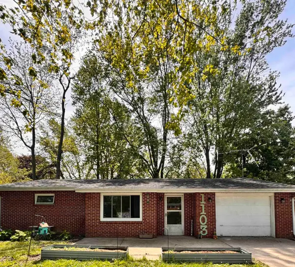 1103 E 25th Street, Muncie, IN 47302