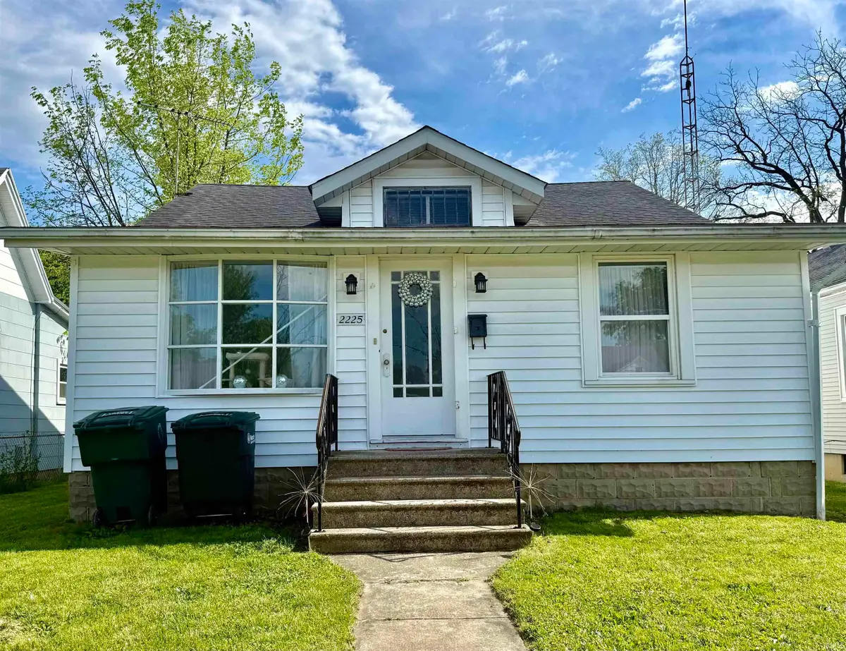 2225 W 7th Street, Muncie, IN 47302 - #1