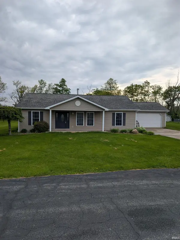 9194 N 324 West Road, Huntington, IN 46750