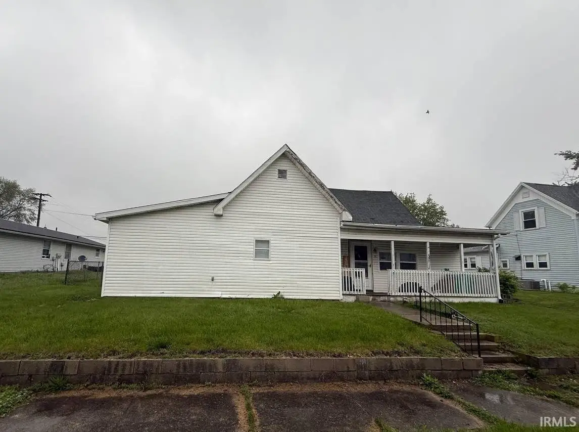 612 N Cherry Street, Hartford City, IN 47348 - #1