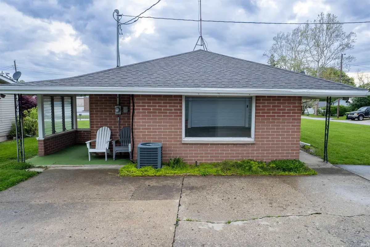 690 Esther Street, Huntington, IN 46750 - #1