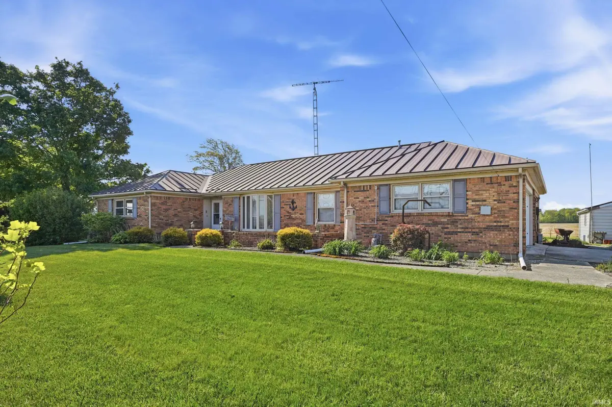 1761 W Sr 32 Highway, Winchester, IN 47394 - #1