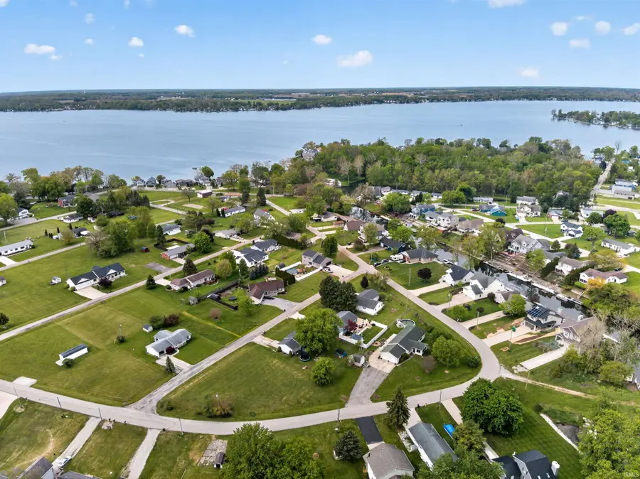 9202 E Lilac Lane, Cromwell, IN 46732 - #3