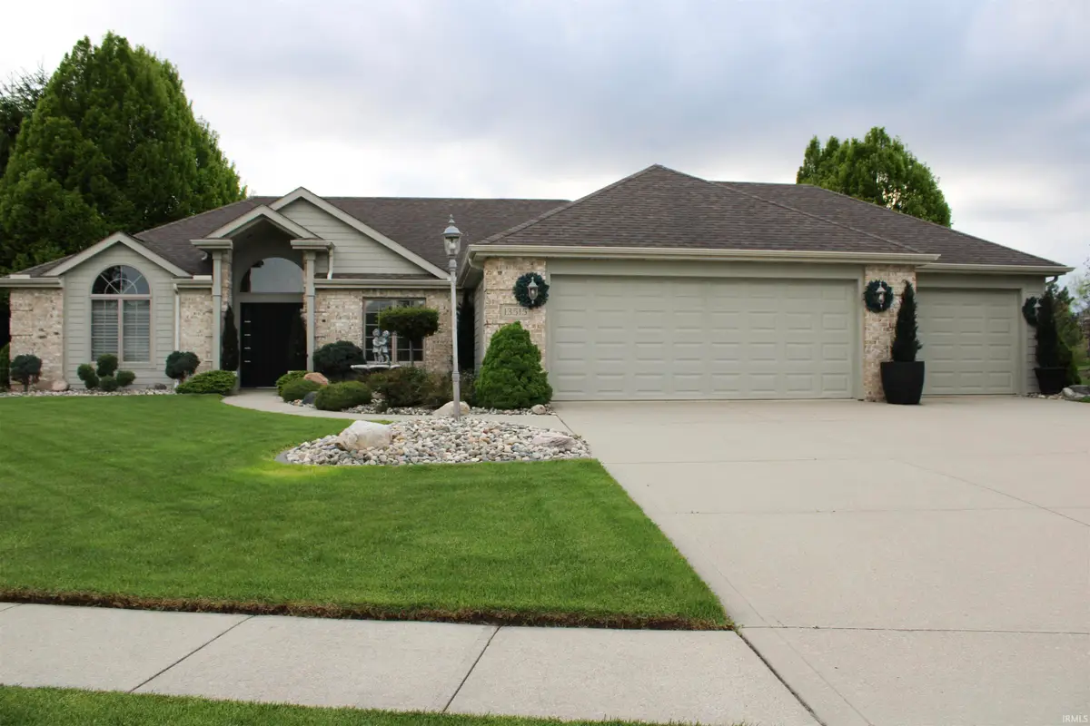 13515 Tamiami Trail, Fort Wayne, IN 46845 - #1
