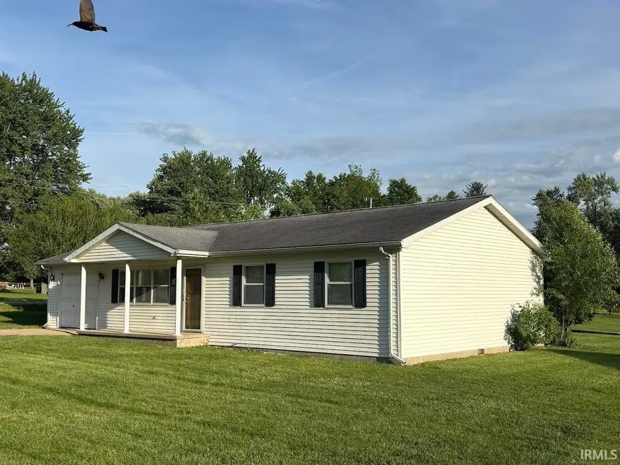 16 Kelly Drive, Washington, IN 47501 - #2