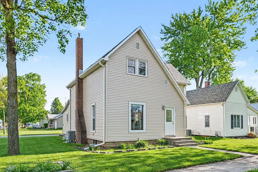 1111 W Wilkinson Street, Goshen, IN 46528 - #3