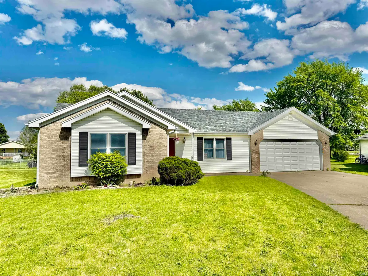 806 Deer Ridge Crossing, Auburn, IN 46706 - #1