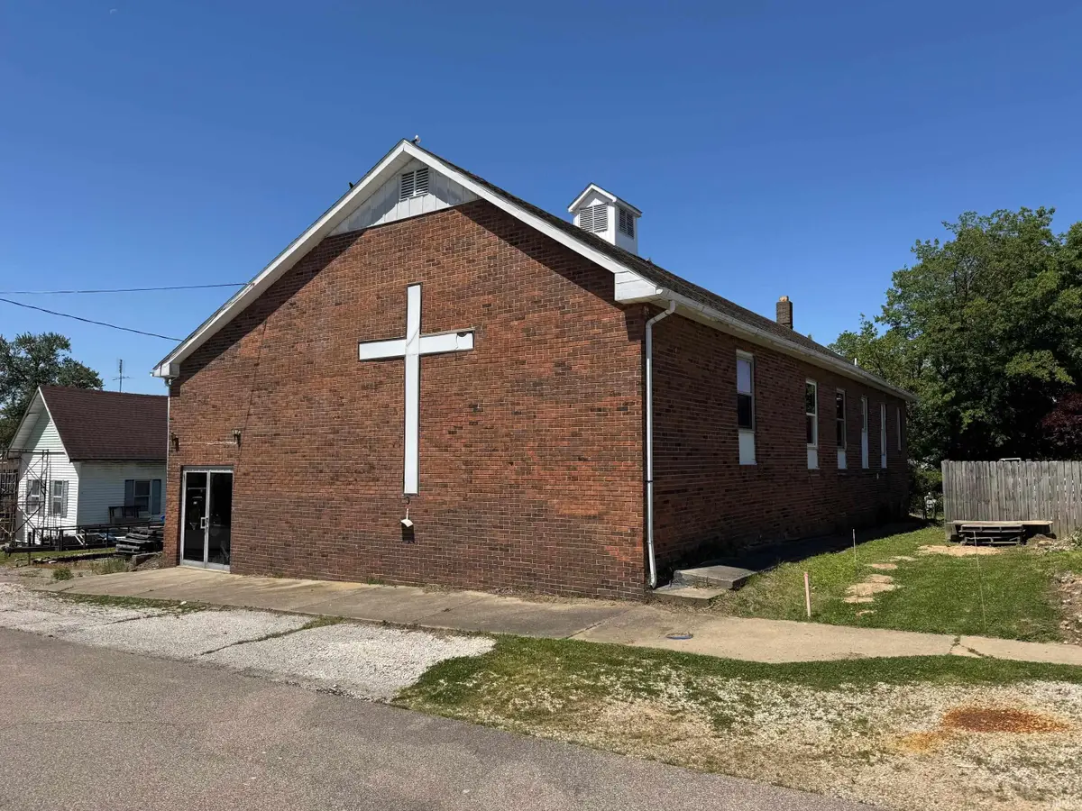 105 S Fifth Street, Francisco, IN 47649 - #1