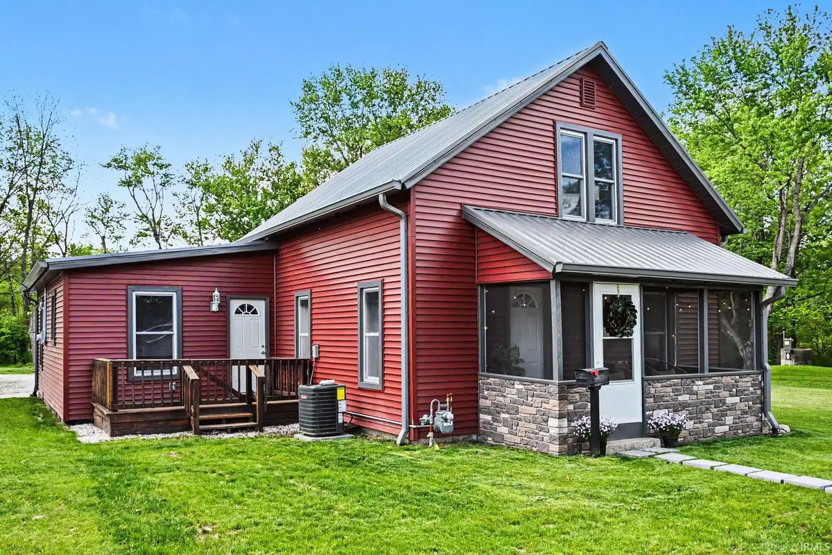 507 S Jackson Street, South Whitley, IN 46780 - #1