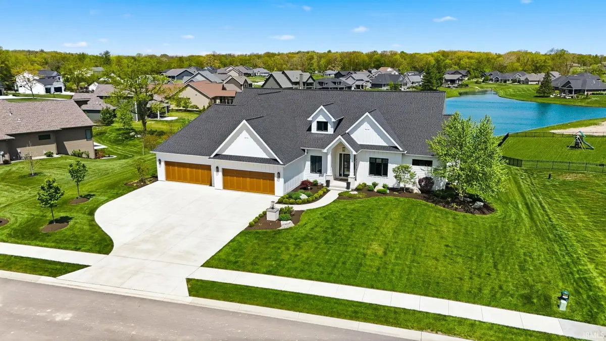 10479 Beaugreen Cove, Leo, IN 46765 - #1
