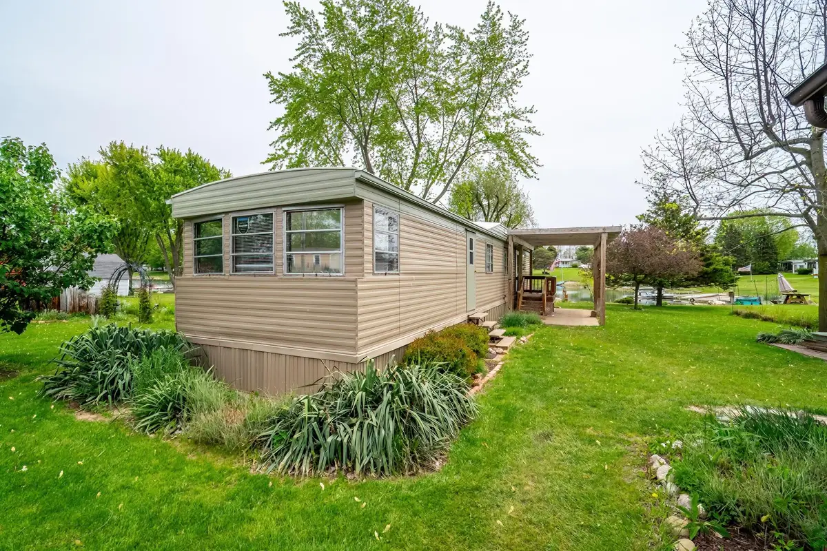 500 Lane 101 Long Beach Lake, Fremont, IN 46737 - #1