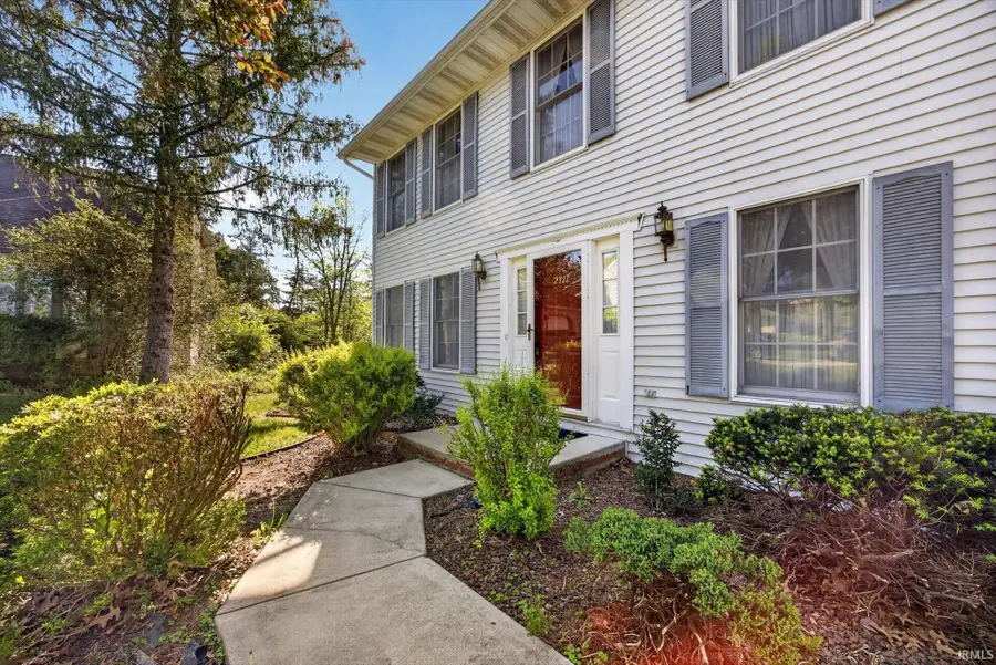 2711 S Mcmillan Court, Bloomington, IN 47401 - #2
