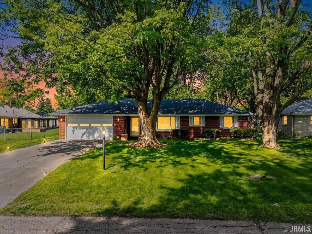 3905 N Lanewood Drive, Muncie, IN 47304 - #1