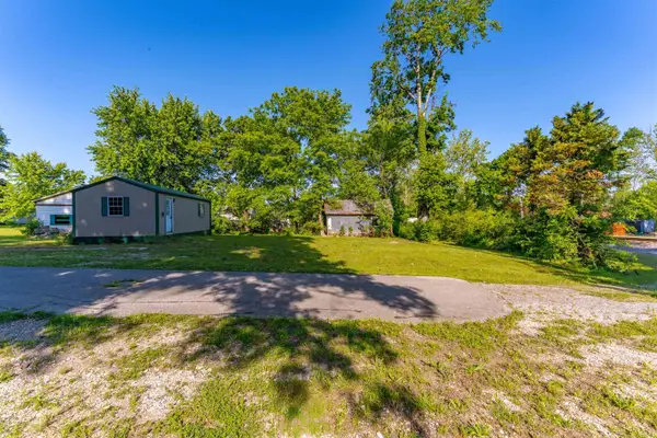 311 N Cross Street, Francisco, IN 47649
