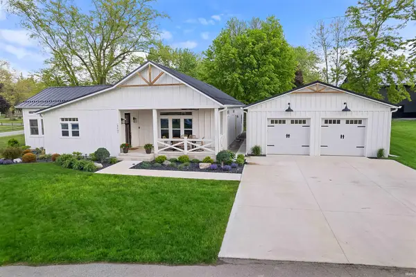 2607 Wolfs Point Drive, Rochester, IN 46975