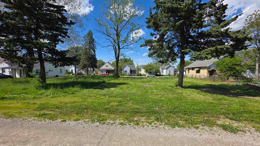 1809 W 7th Street, Muncie, IN 47302 - #2