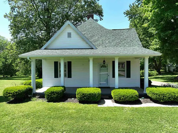 1725 Bedford Road, Washington, IN 47501