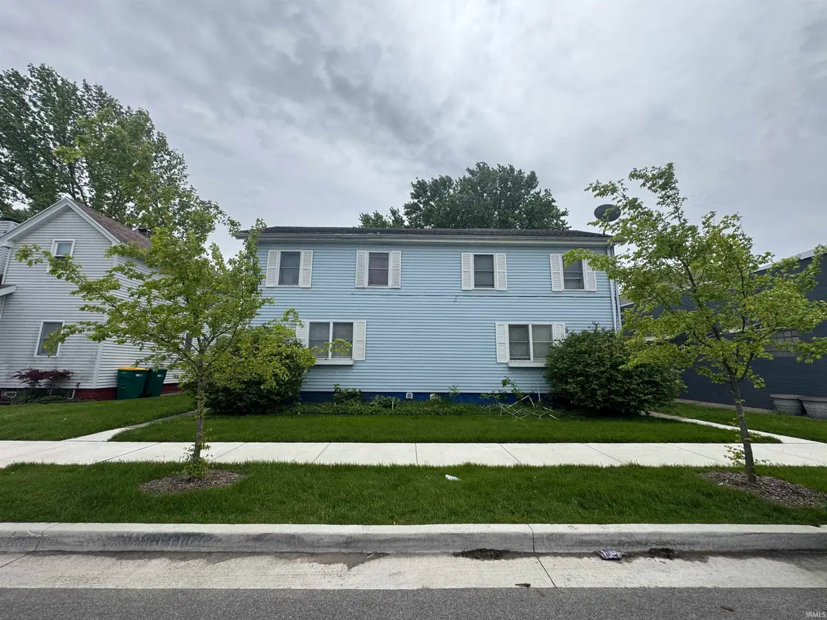411-413 W 7th Street, Mishawaka, IN 46544 - #1