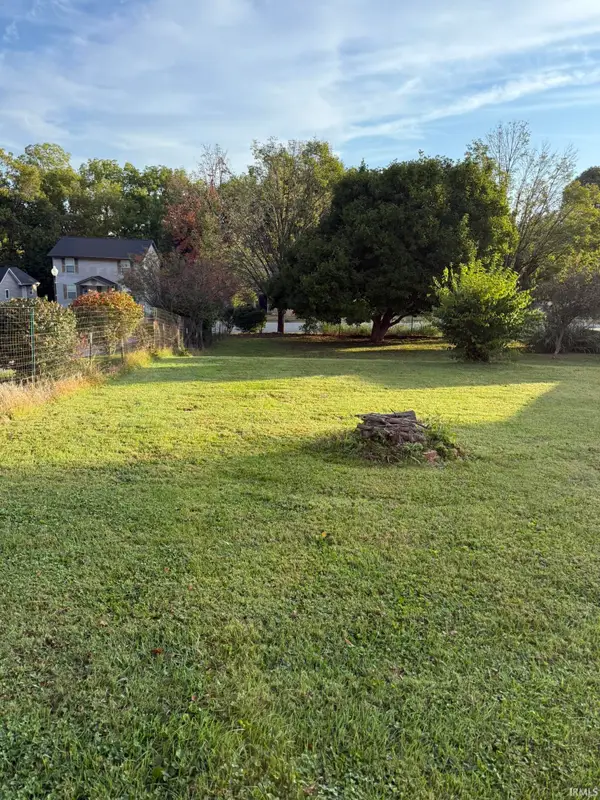 909 W Temperance Street, Ellettsville, IN 47429