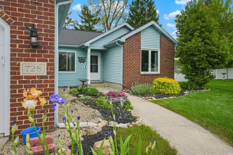 728 Pellston Court, Fort Wayne, IN 46825 - #3