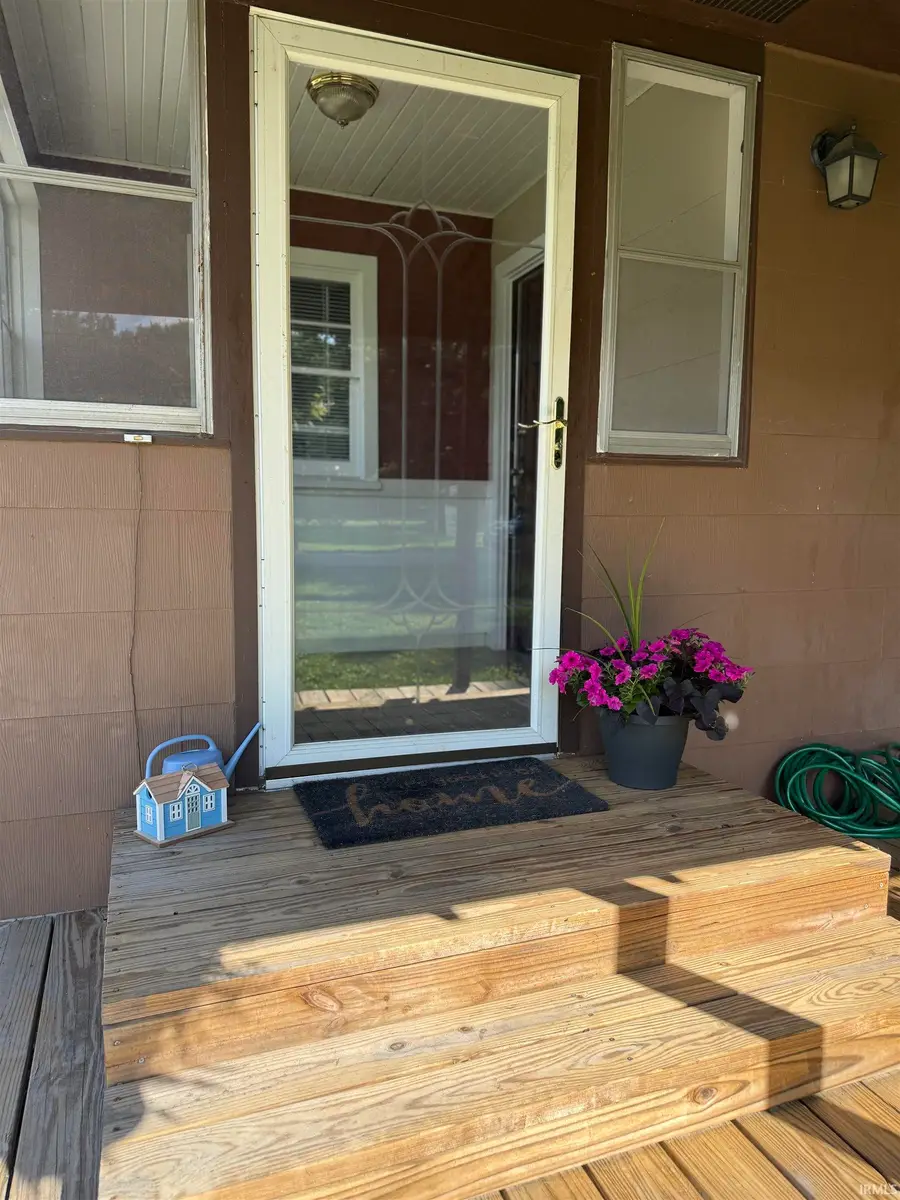 204 S Wabash Street, Oaktown, IN 47561 - #2