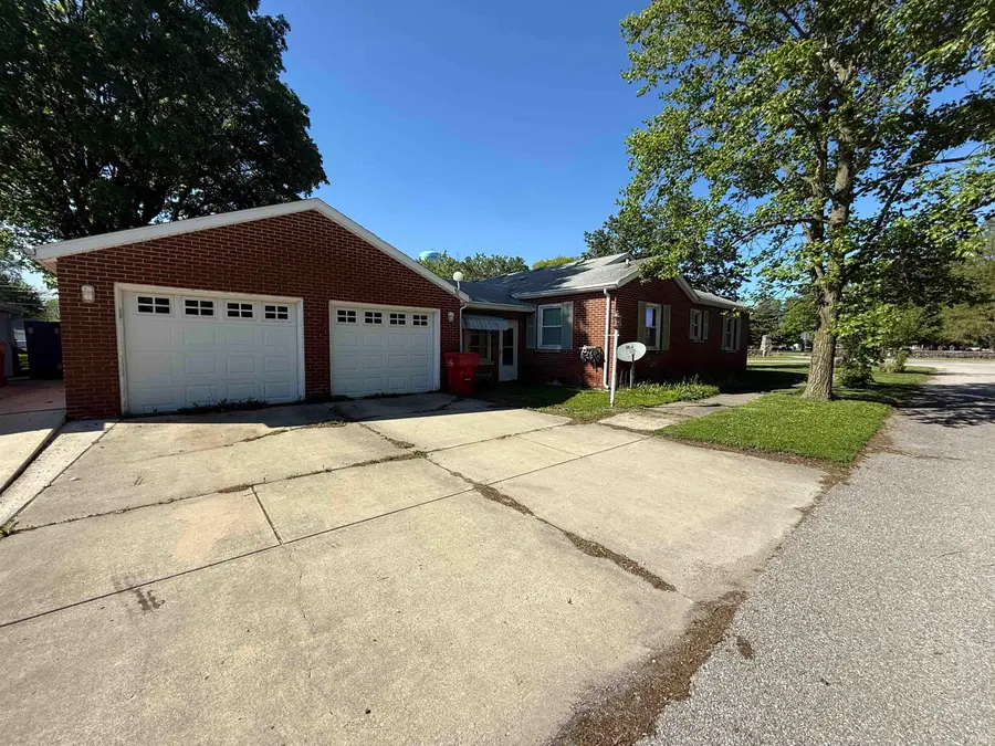 119 E Beckley Street, Royal Center, IN 46978 - #3