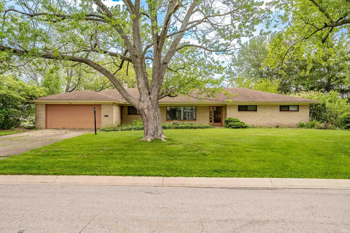 3028 Kingsley Drive, Fort Wayne, IN 46815 - #1
