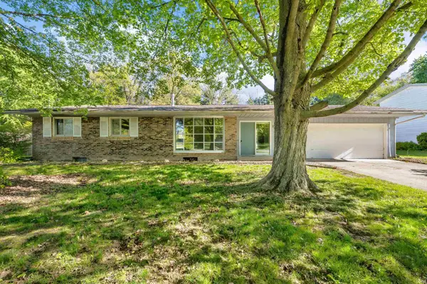 22907 Elm Drive, Elkhart, IN 46516