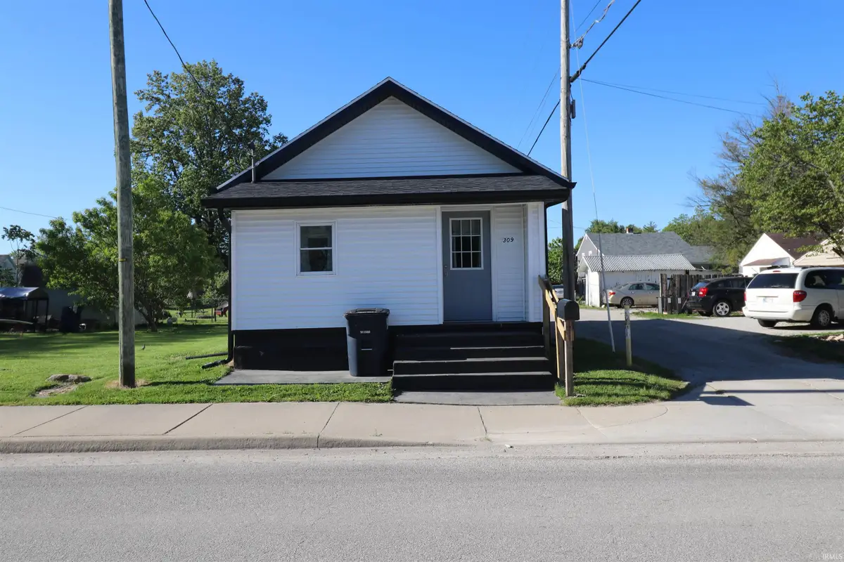 309 W Kyger Street, Frankfort, IN 46041 - #1