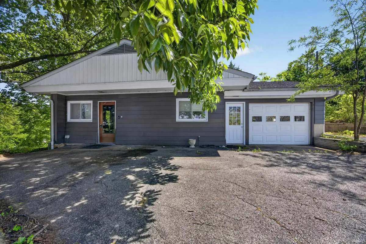 1526 25th Street, Bedford, IN 47421 - #1