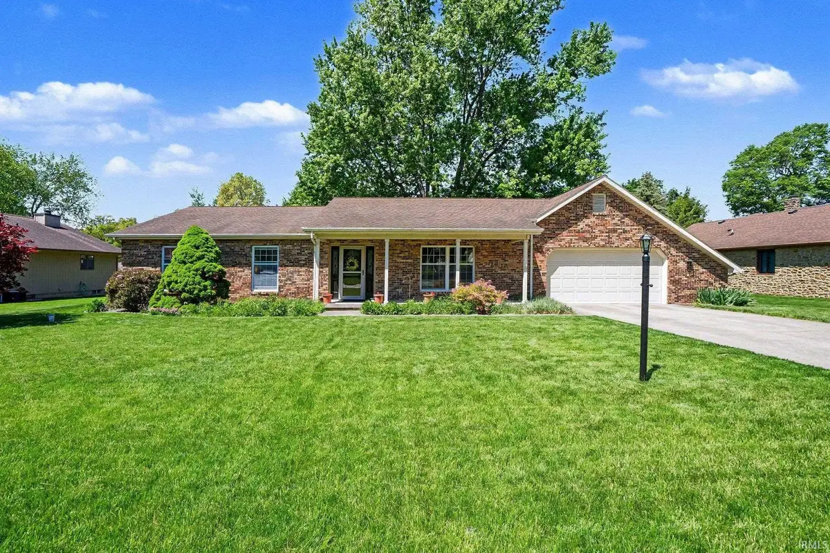 745 Heritage Lane, Warsaw, IN 46582 - #1
