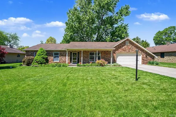 745 Heritage Lane, Warsaw, IN 46582