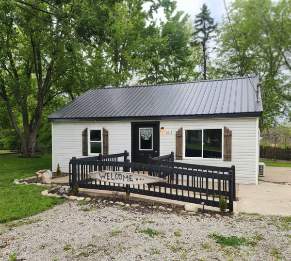6212 Noe Street, Kimmell, IN 46760