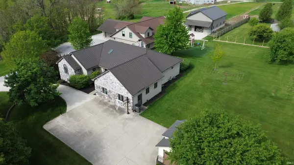 57051 County Road 33, Middlebury, IN 46540