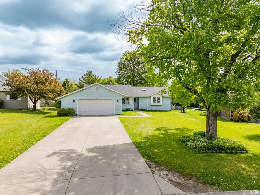 1704 N Thorn Tree Road, Muncie, IN 47304 - #2