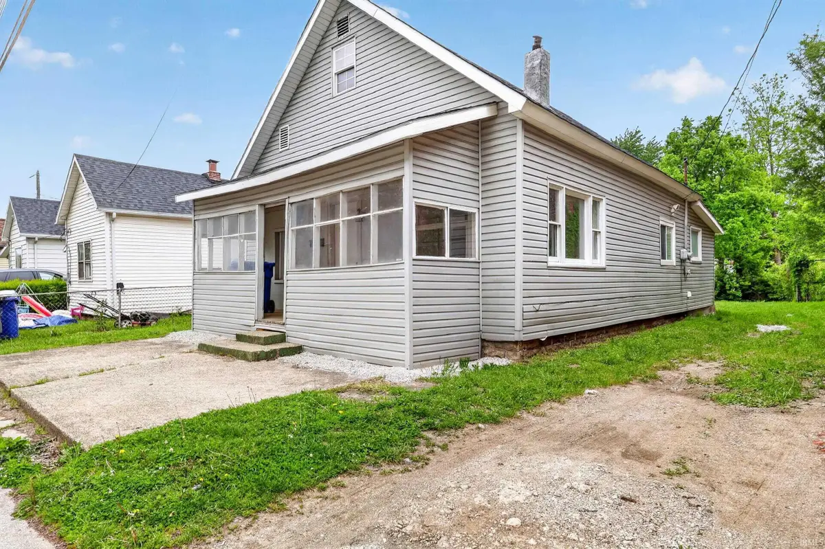 1110 E Vaille Avenue, Kokomo, IN 46901 - #1
