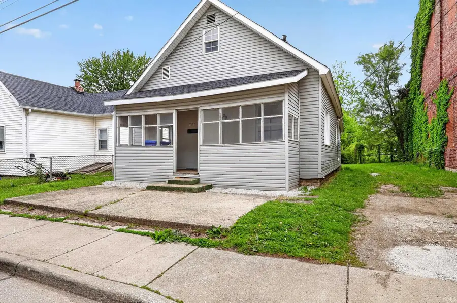 1110 E Vaille Avenue, Kokomo, IN 46901 - #3