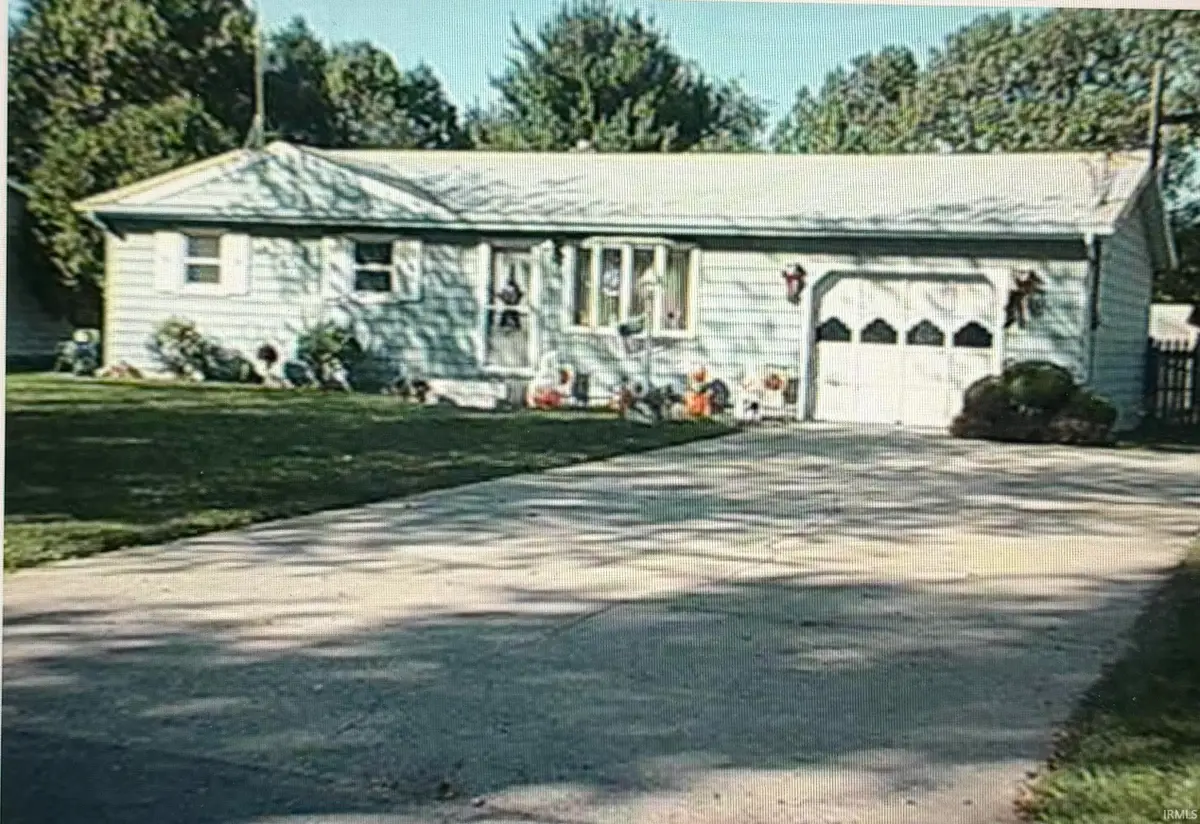 10301 Glenwood Avenue, Osceola, IN 46561 - #1