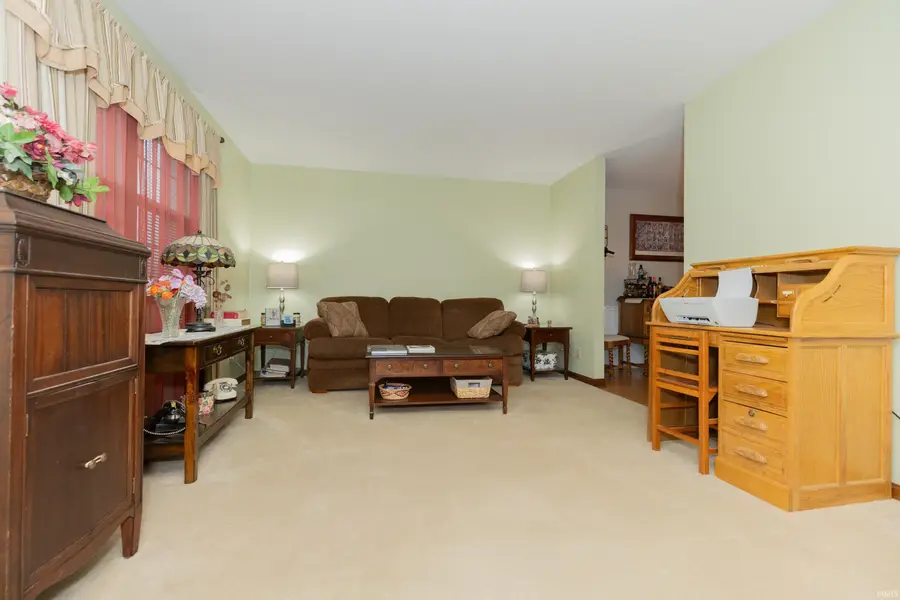 615 Crestmont Drive, Evansville, IN 47712 - #2