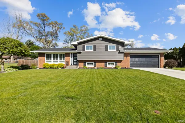 1528 N Bay Drive, Elkhart, IN 46514