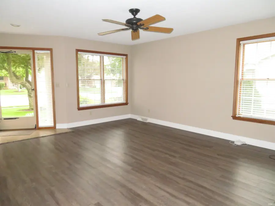 1476 Hampton Circle, Goshen, IN 46526 - #2