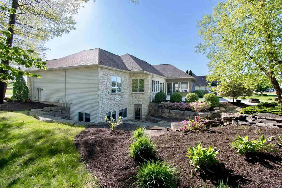 909 Eagle Trace, Kendallville, IN 46755 - #2