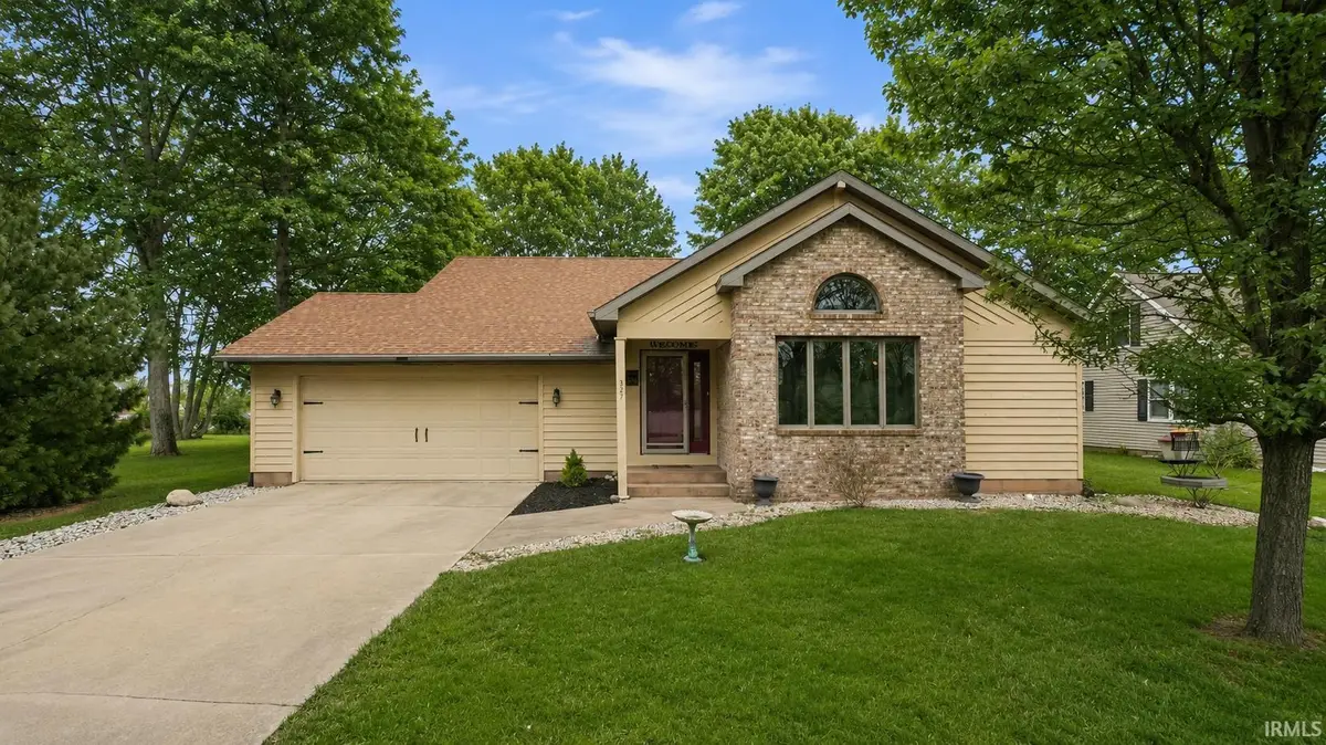 327 N Columbia Parkway, Columbia City, IN 46725 - #1