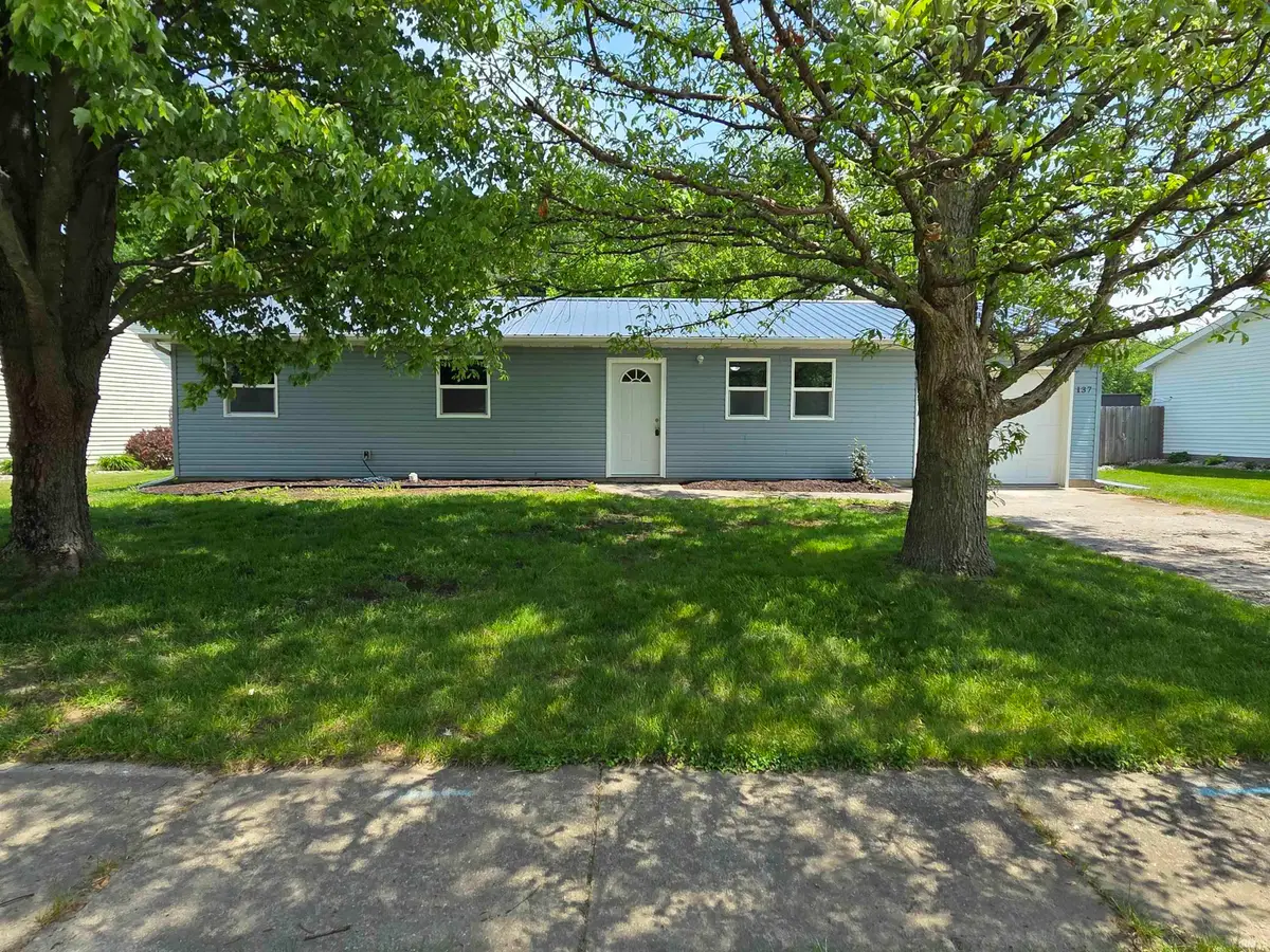 137 Staunton Avenue, Churubusco, IN 46723 - #1